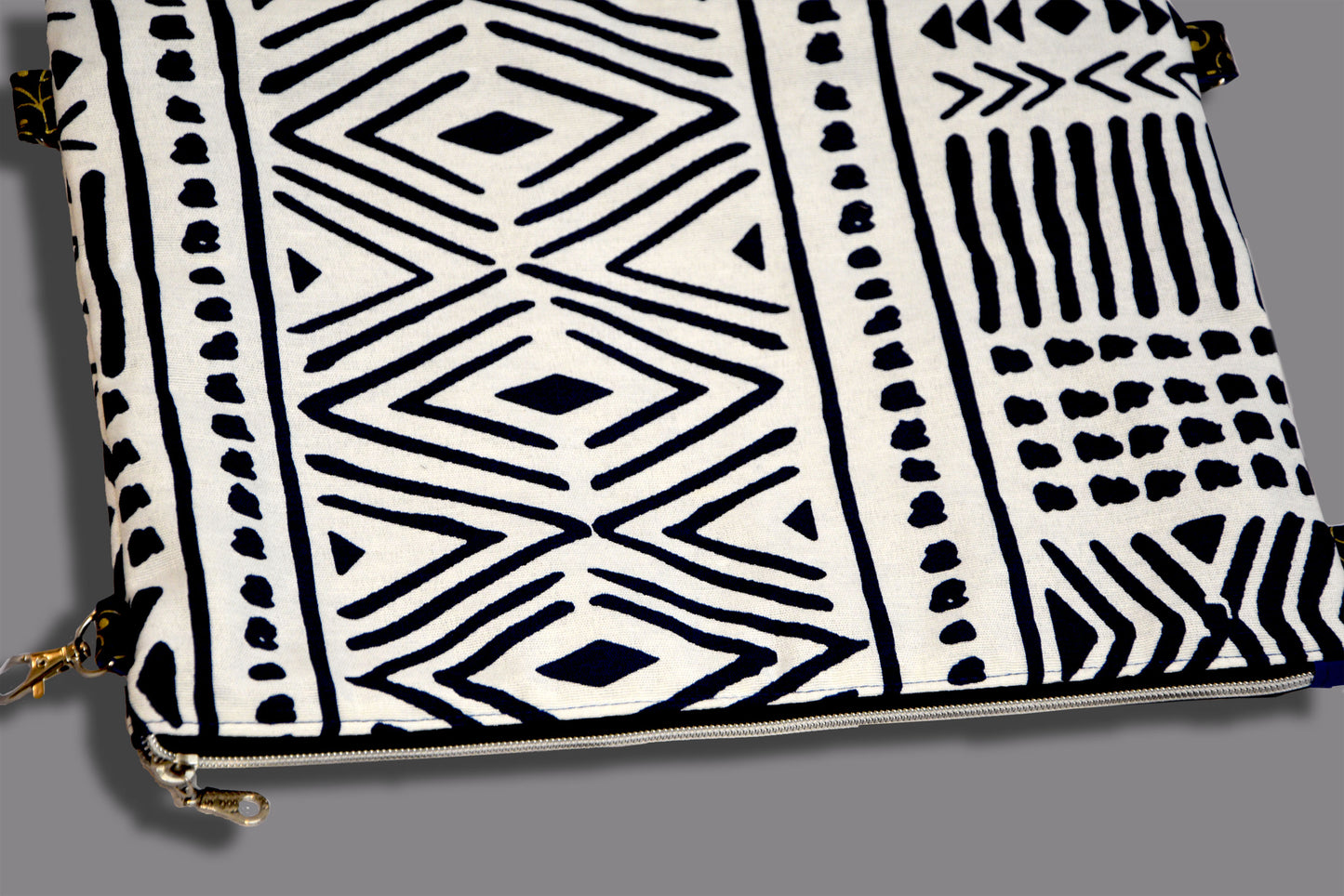 Complete tote bag organizer set showing water bottle holder and storage pouches