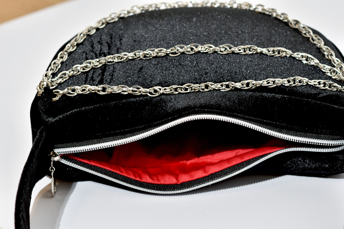 Schnittmuster und Anleitung für die Samt-Abendtasche „Midnight Muse“ – Kreieren Sie Ihre eigene elegante Schultertasche