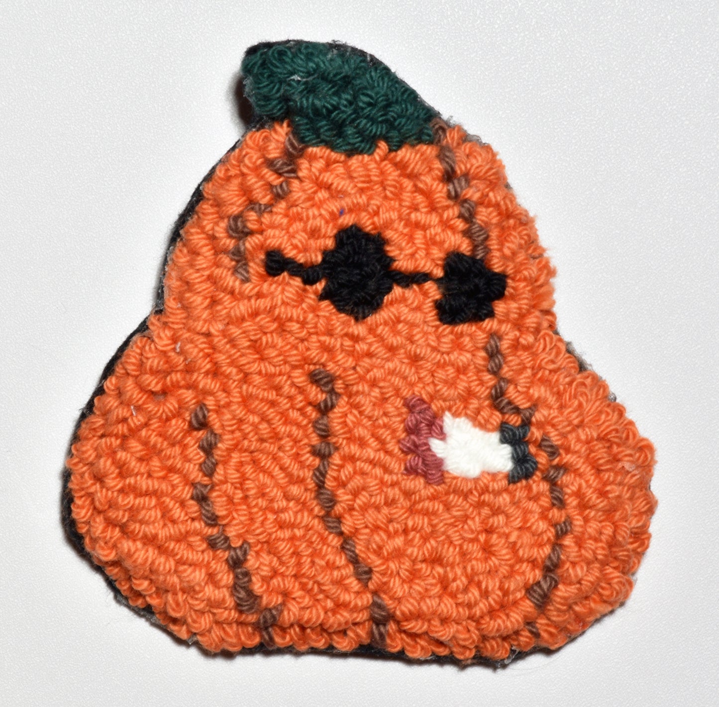 Halloween-Anstecker für DIY-Fans – Kürbisse und Geister in 5 verschiedenen Varianten in einer digitalen Datei