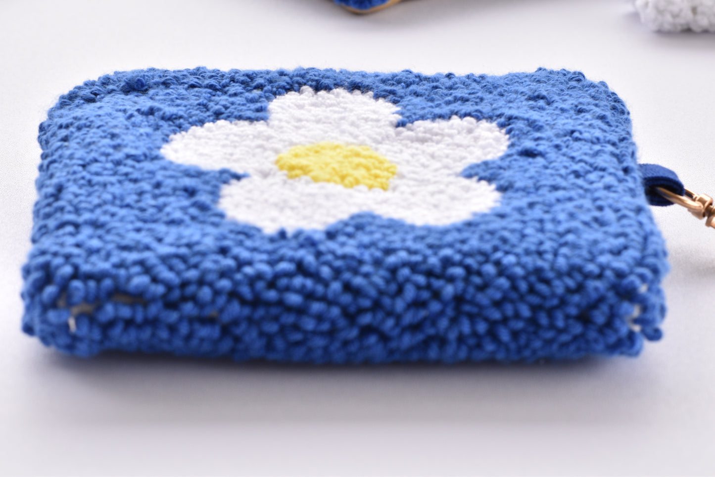 Punch needle coin purse digital pattern