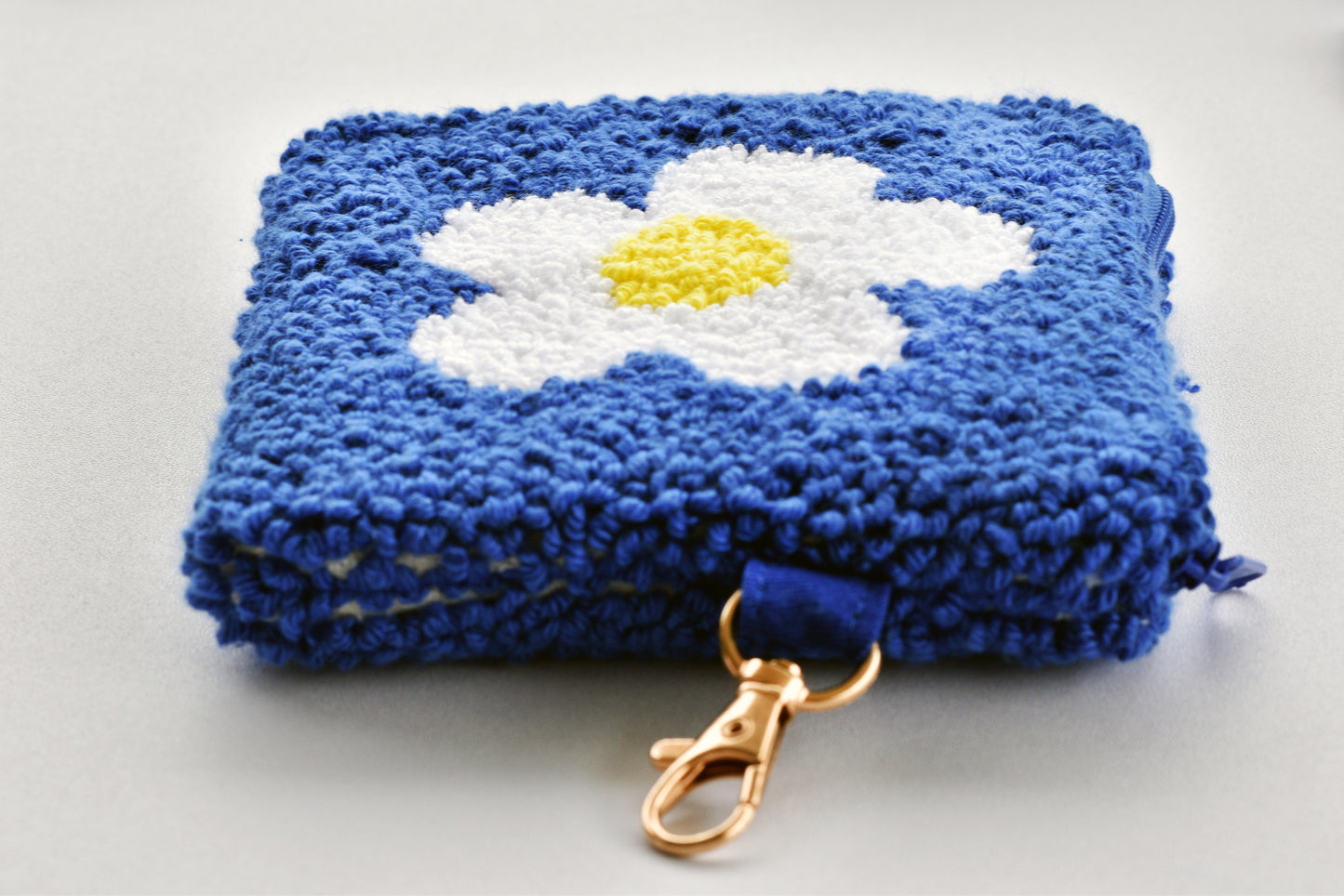 Punch needle coin purse digital pattern